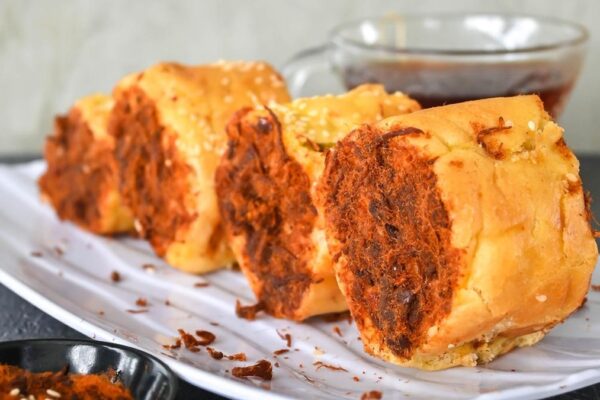 Roti Abon Gulung: Camilan Lezat dengan Rasa yang Menggugah Selera