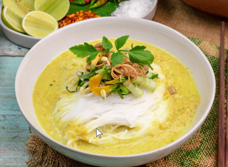 Nom Banh Chok: Hidangan Khas Kamboja yang Menyegarkan