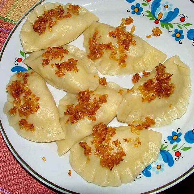 Pierogi: Hidangan Tradisional Polandia yang Lezat dan Mengenyangkan