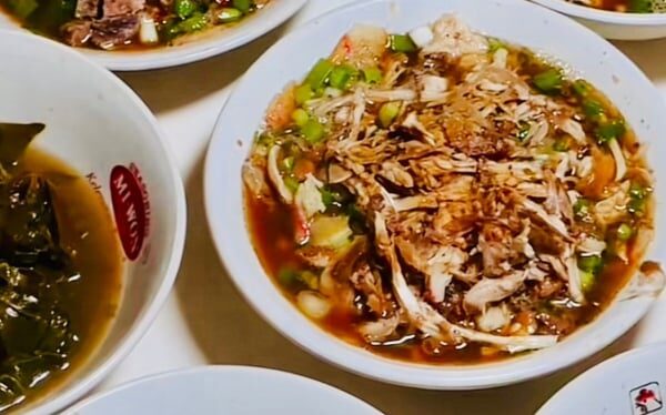 Lezatnya Mee Celup: Kuliner Enak yang Menggoda Selera