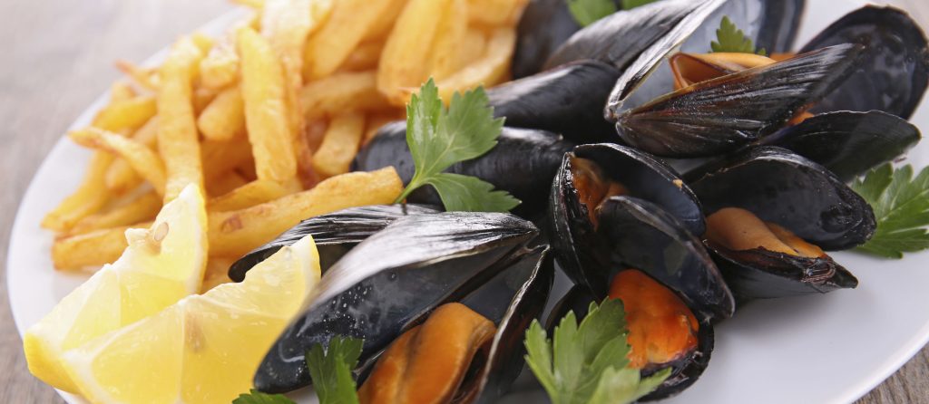 Makanan Moules-Frites: Hidangan Tradisional Belgia yang Menggoda