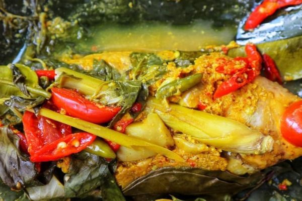 Mengenal Lezatnya Pepes Ikan Mas, Hidangan Tradisional Indonesia
